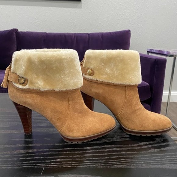 Chic & Comfy Anne Klein fleece cuffed ankle boots - Picture 3 of 9